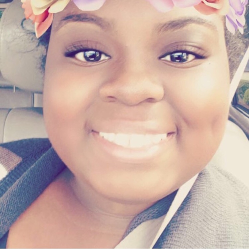 Meet your Posher, Makie